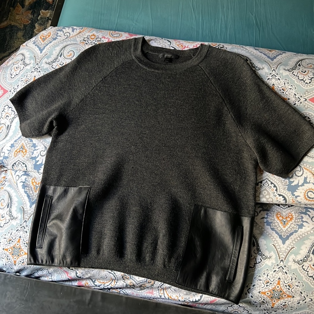 Charcoal Heather merino short sleeve crew w/ genuine black leather pockets